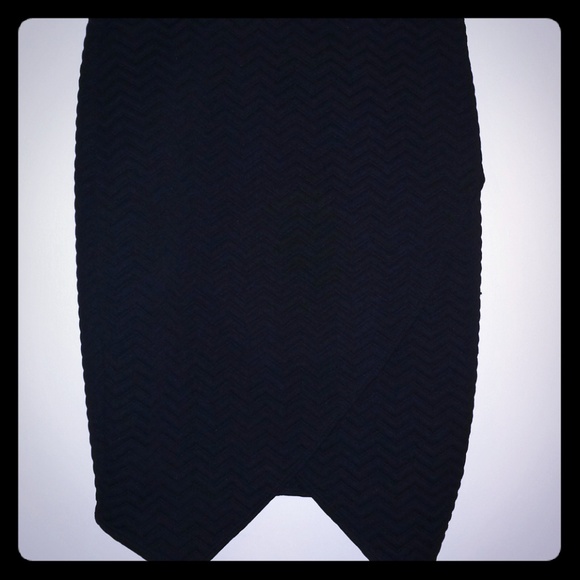 Skirt - Picture 1 of 2